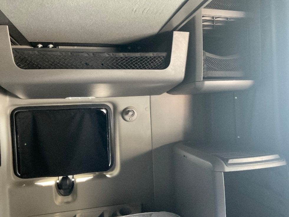 Sleeper Tractor-Heavy Duty Tractors-International-2020-LT625-Tampa-FL-583,128\n\t\tmiles-$ 41,500 - Image 18