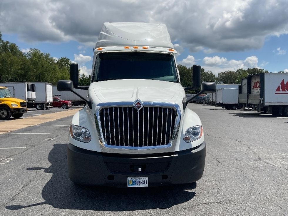 Sleeper Tractor-Heavy Duty Tractors-International-2020-LT625-Tampa-FL-583,128\n\t\tmiles-$ 41,500 - Image 2