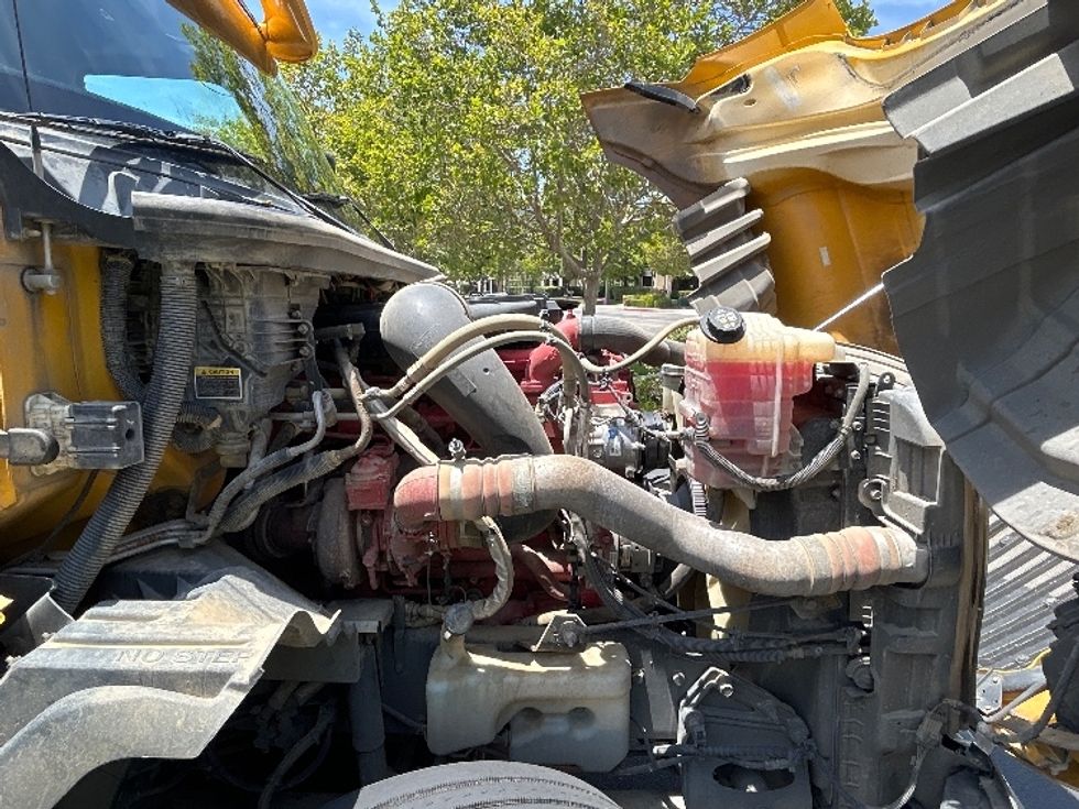 Sleeper Tractor-Heavy Duty Tractors-International-2020-LT625-Torrance-CA-404,258\n\t\tmiles-$ 47,250 - Image 20