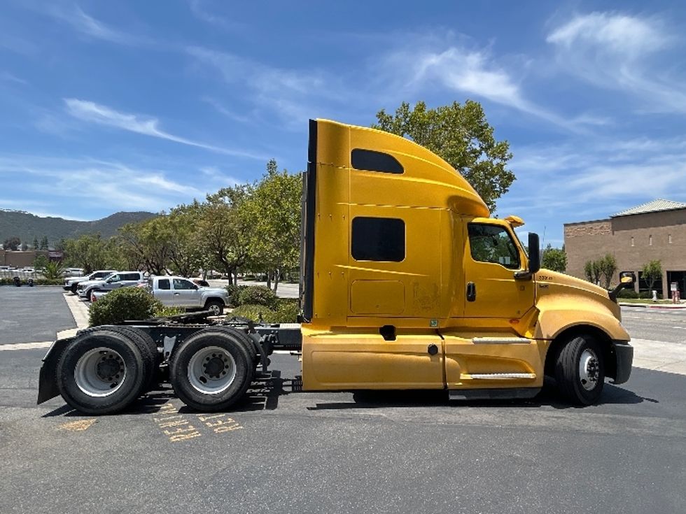 Sleeper Tractor-Heavy Duty Tractors-International-2020-LT625-Torrance-CA-404,258\n\t\tmiles-$ 47,250 - Image 8