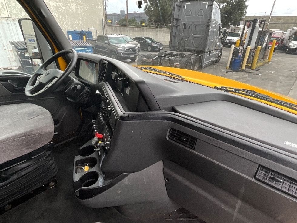 Sleeper Tractor-Heavy Duty Tractors-International-2020-LT625-Torrance-CA-565,220\n\t\tmiles-$ 51,000 - Image 15