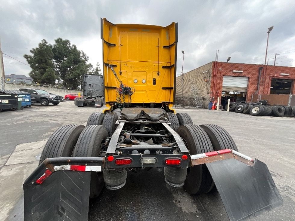 Sleeper Tractor-Heavy Duty Tractors-International-2020-LT625-Torrance-CA-565,220\n\t\tmiles-$ 51,000 - Image 6