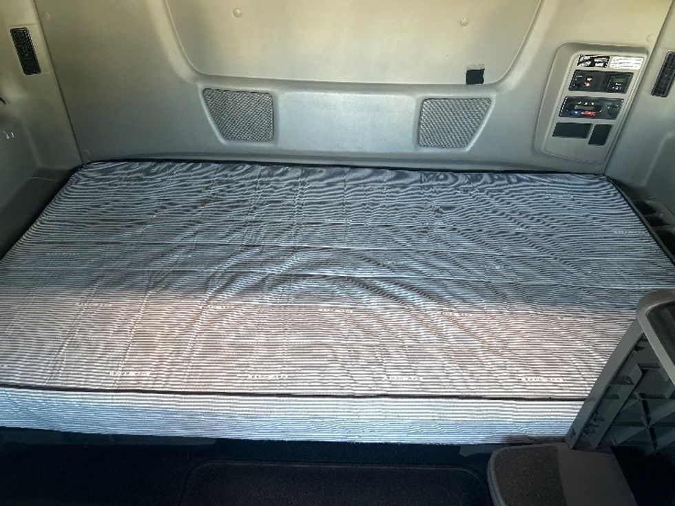 Sleeper Tractor-Heavy Duty Tractors-International-2020-LT625-Tucson-AZ-533,747\n\t\tmiles-$ 29,250 - Image 16