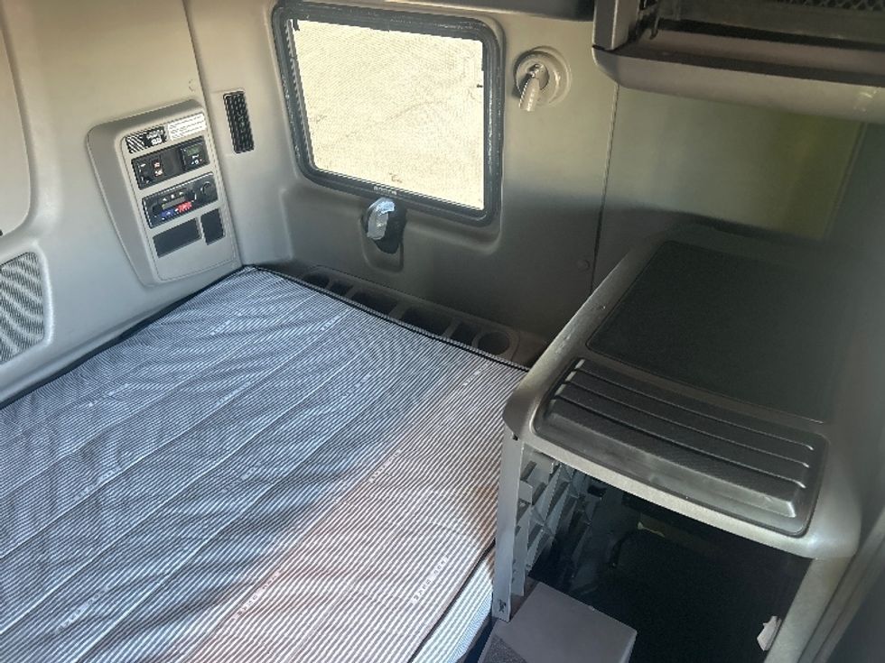 Sleeper Tractor-Heavy Duty Tractors-International-2020-LT625-Tucson-AZ-533,747\n\t\tmiles-$ 29,250 - Image 18