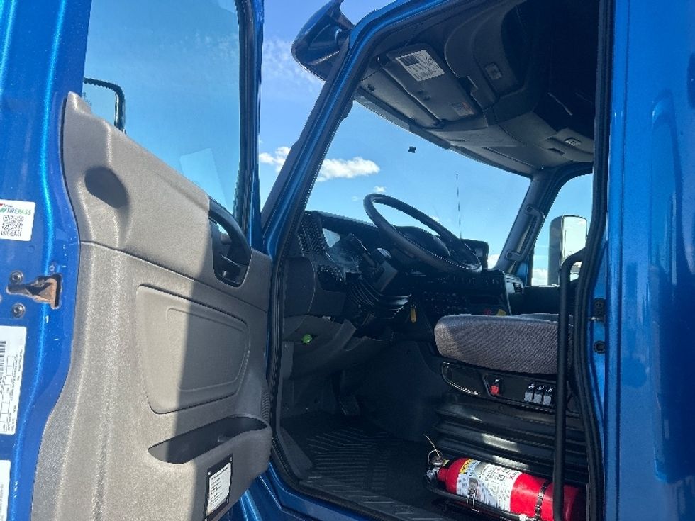 Sleeper Tractor-Heavy Duty Tractors-International-2020-LT625-Tucson-AZ-533,747\n\t\tmiles-$ 29,250 - Image 9