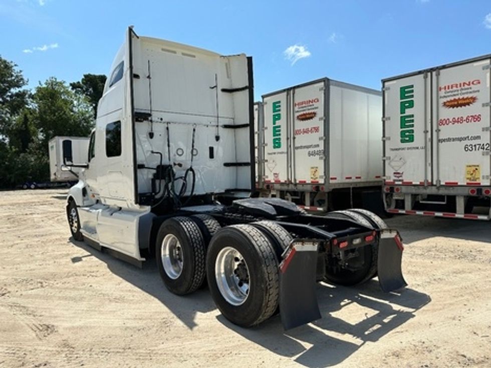 Sleeper Tractor-Heavy Duty Tractors-International-2020-LT625-Valdosta-GA-413,454\n\t\tmiles-$ 51,500 - Image 3