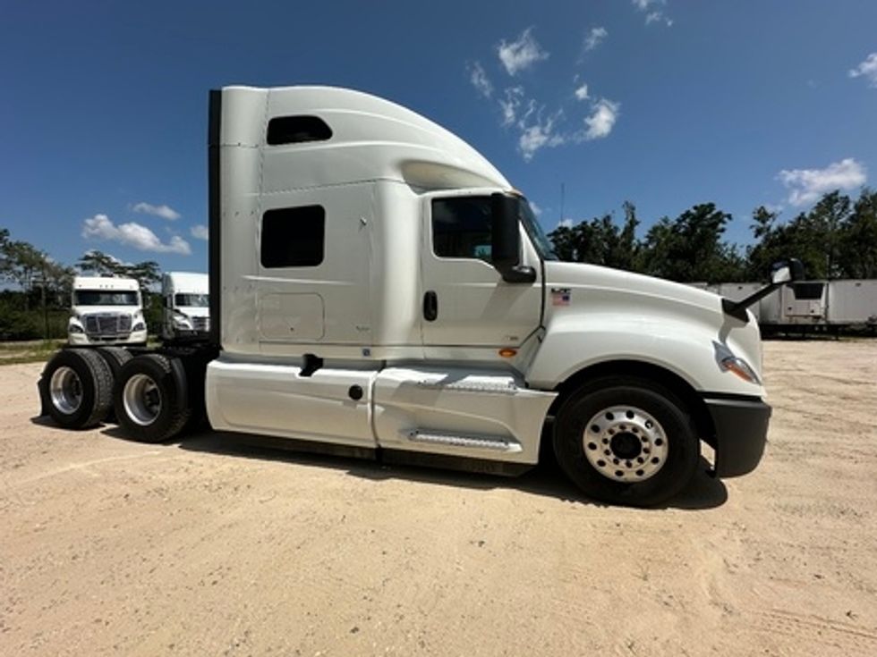 Sleeper Tractor-Heavy Duty Tractors-International-2020-LT625-Valdosta-GA-413,454\n\t\tmiles-$ 51,500 - Image 6