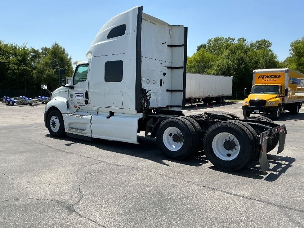Sleeper Tractor-Heavy Duty Tractors-International-2020-LT625-Waco-TX-571,665\n\t\tmiles-$ 43,500 - Image 5