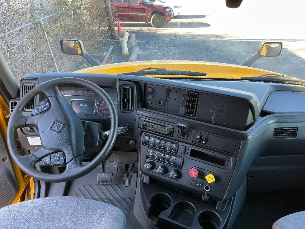 Sleeper Tractor-Heavy Duty Tractors-International-2020-LT625-Waco-TX-573,069\n\t\tmiles-$ 35,000 - Image 11