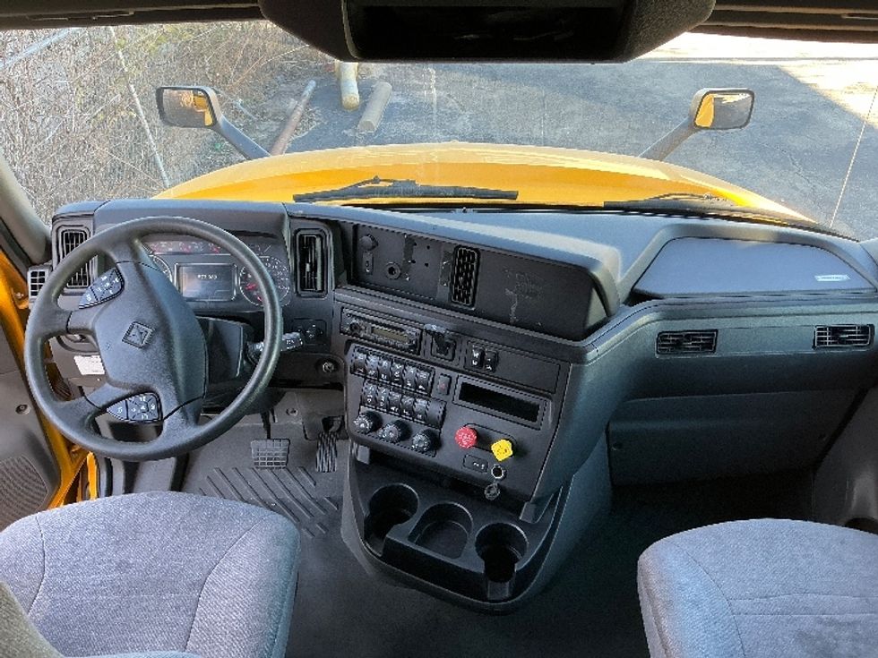 Sleeper Tractor-Heavy Duty Tractors-International-2020-LT625-Waco-TX-573,069\n\t\tmiles-$ 35,000 - Image 12