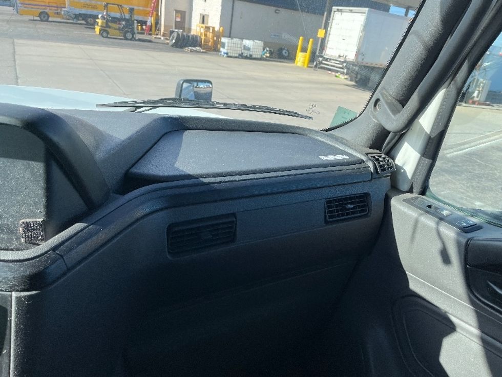 Sleeper Tractor-Heavy Duty Tractors-International-2020-LT625-Warren-MI-426,746\n\t\tmiles-$ 52,750 - Image 14