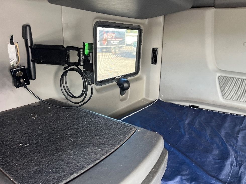 Sleeper Tractor-Heavy Duty Tractors-International-2020-LT625-Warren-MI-426,746\n\t\tmiles-$ 52,750 - Image 18