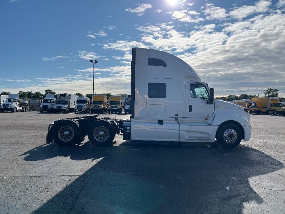 Sleeper Tractor-Heavy Duty Tractors-International-2020-LT625-Warren-MI-426,746\n\t\tmiles-$ 52,750 - Image 8