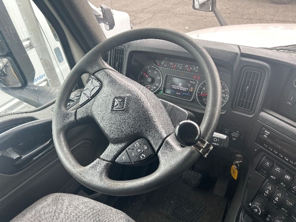 Sleeper Tractor-Heavy Duty Tractors-International-2020-LT625-West Babylon-NY-422,110\n\t\tmiles-$ 54,500 - Image 11