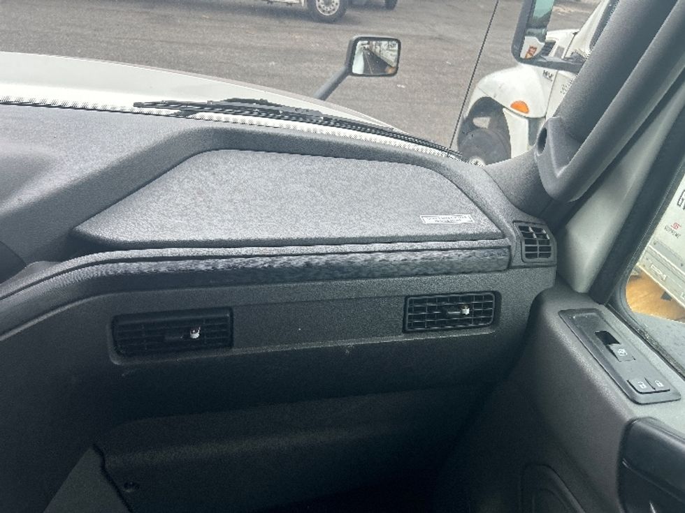 Sleeper Tractor-Heavy Duty Tractors-International-2020-LT625-West Babylon-NY-422,110\n\t\tmiles-$ 54,500 - Image 14