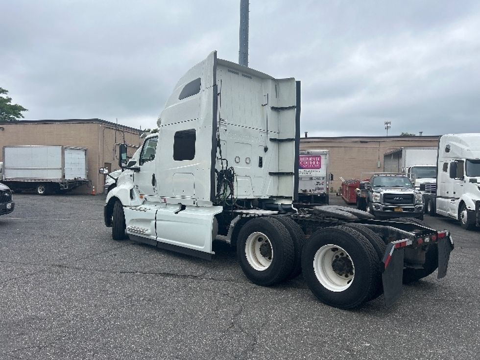 Sleeper Tractor-Heavy Duty Tractors-International-2020-LT625-West Babylon-NY-422,110\n\t\tmiles-$ 54,500 - Image 5