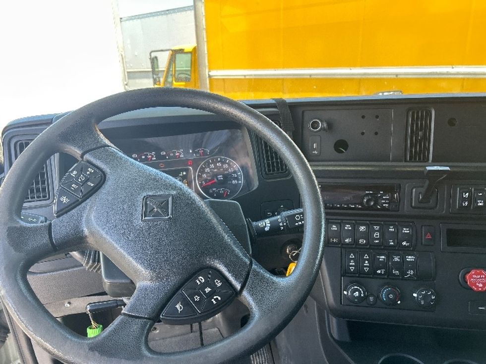 Sleeper Tractor-Heavy Duty Tractors-International-2020-LT625-West Babylon-NY-469,291\n\t\tmiles-$ 51,500 - Image 10