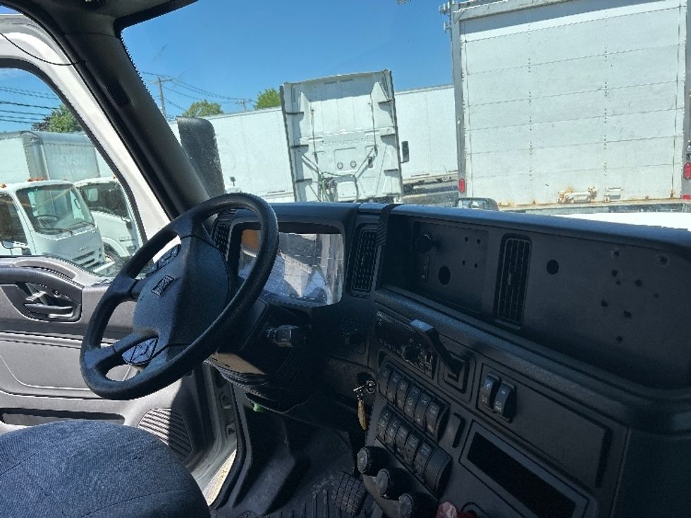 Sleeper Tractor-Heavy Duty Tractors-International-2020-LT625-West Babylon-NY-469,291\n\t\tmiles-$ 51,500 - Image 15