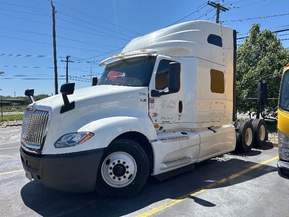 Sleeper Tractor-Heavy Duty Tractors-International-2020-LT625-West Babylon-NY-469,291\n\t\tmiles-$ 51,500 - Image 3