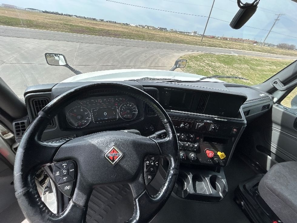 Sleeper Tractor-Heavy Duty Tractors-International-2020-LT625-Wichita-KS-521,584\n\t\tmiles-$ 20,000 - Image 11