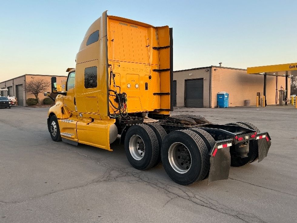 Sleeper Tractor-Heavy Duty Tractors-International-2020-LT625-Wilkes Barre-PA-391,244\n\t\tmiles-$ 55,250 - Image 5