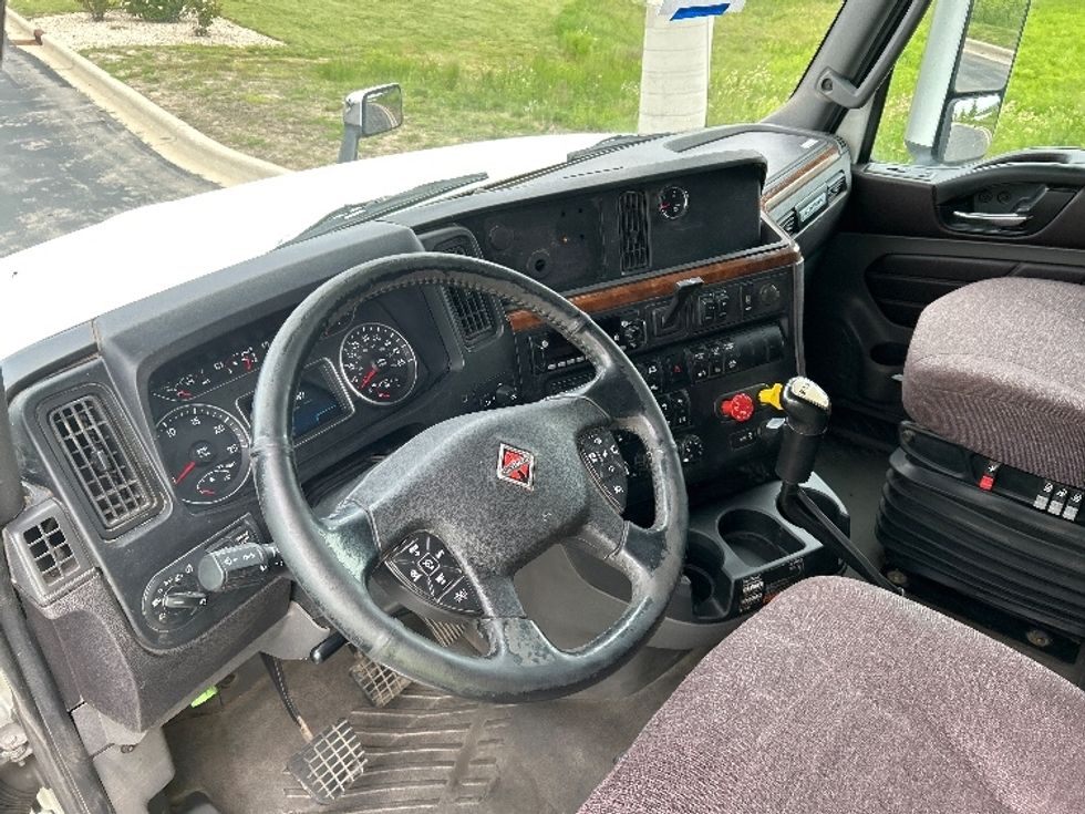 Sleeper Tractor-Heavy Duty Tractors-International-2020-LT625-Windsor-WI-691,707\n\t\tmiles-$ 32,750 - Image 10