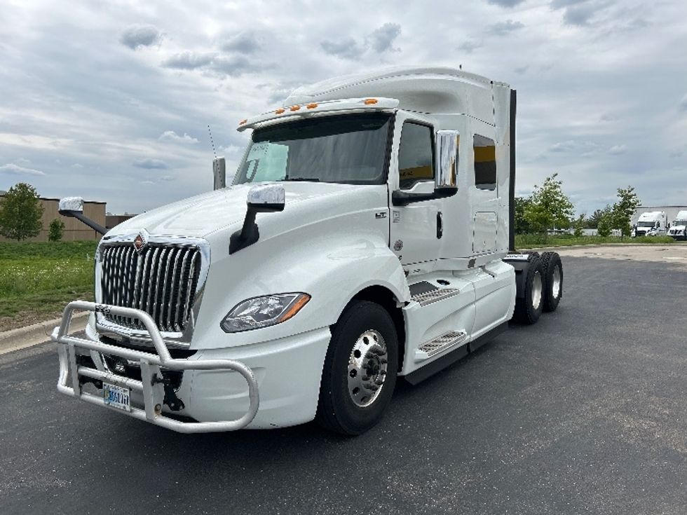 Sleeper Tractor-Heavy Duty Tractors-International-2020-LT625-Windsor-WI-691,707\n\t\tmiles-$ 32,750 - Image 3