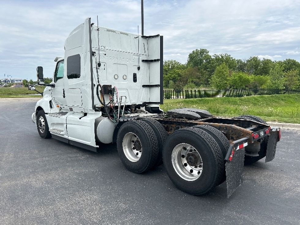 Sleeper Tractor-Heavy Duty Tractors-International-2020-LT625-Windsor-WI-691,707\n\t\tmiles-$ 32,750 - Image 5