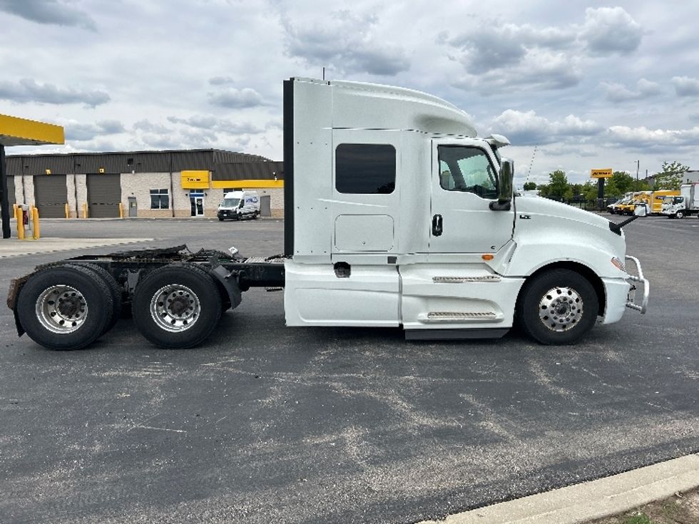 Sleeper Tractor-Heavy Duty Tractors-International-2020-LT625-Windsor-WI-691,707\n\t\tmiles-$ 32,750 - Image 8