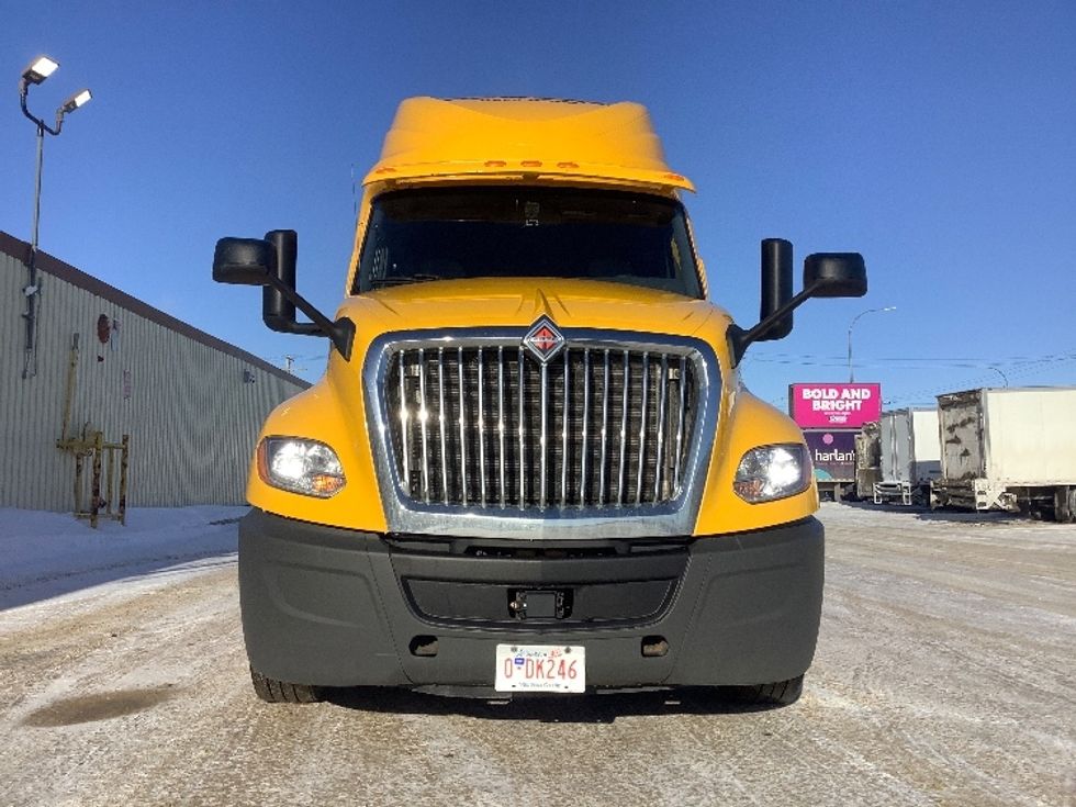 Sleeper Tractor-Heavy Duty Tractors-International-2020-LT625-Winnipeg-MB-701,132\n\t\tkm-$ 57,500 - Image 2