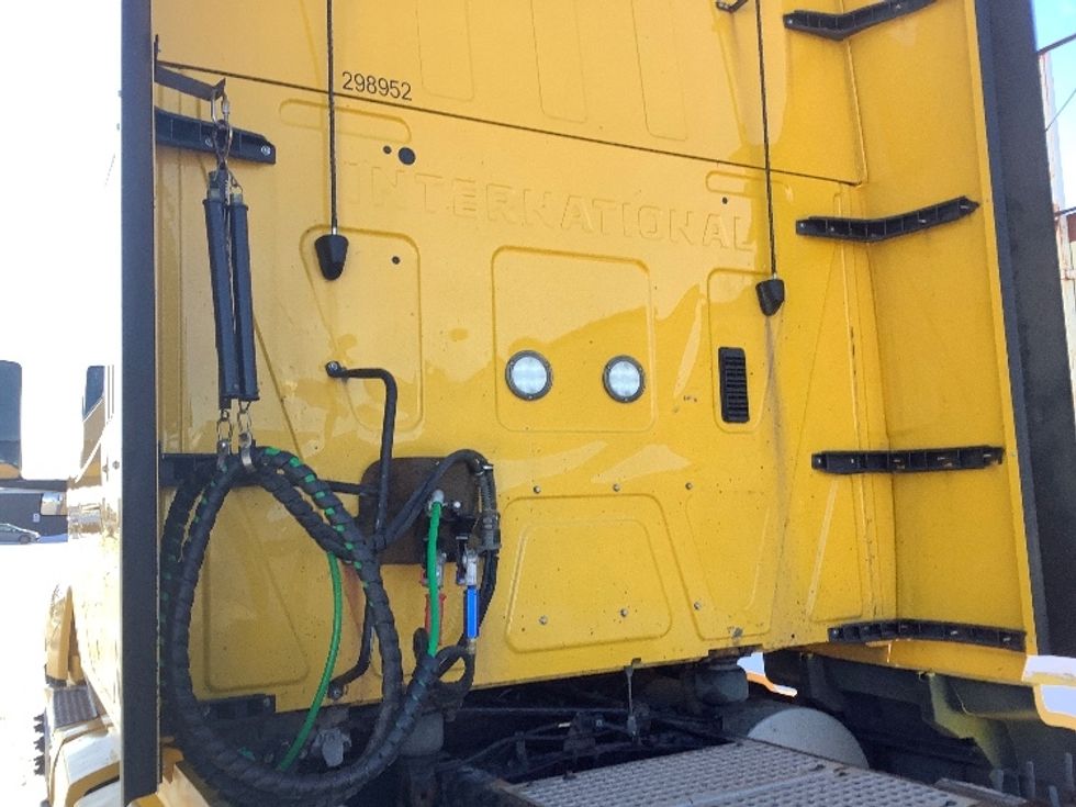 Sleeper Tractor-Heavy Duty Tractors-International-2020-LT625-Winnipeg-MB-701,132\n\t\tkm-$ 57,500 - Image 24