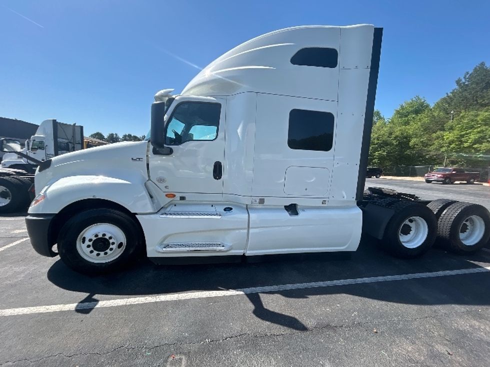Sleeper Tractor-Heavy Duty Tractors-International-2020-LT625-Winston Salem-NC-397,658\n\t\tmiles-$ 52,000 - Image 4