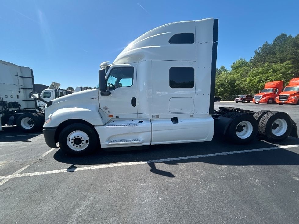 Sleeper Tractor-Heavy Duty Tractors-International-2020-LT625-Winston Salem-NC-417,067\n\t\tmiles-$ 50,750 - Image 4