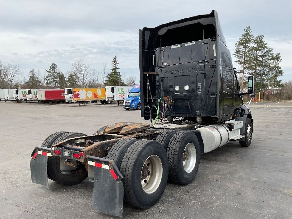 Sleeper Tractor-Heavy Duty Tractors-International-2020-RH613-Fredonia-NY-361,605\n\t\tmiles-$ 37,500 - Image 7