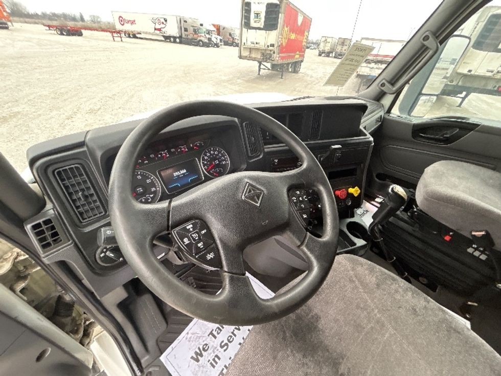 Sleeper Tractor-Heavy Duty Tractors-International-2020-RH613-Sturtevant-WI-293,363\n\t\tmiles-$ 46,750 - Image 10