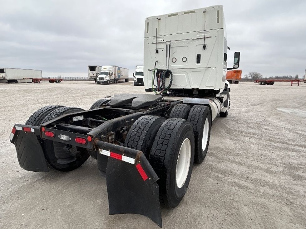 Sleeper Tractor-Heavy Duty Tractors-International-2020-RH613-Sturtevant-WI-293,363\n\t\tmiles-$ 46,750 - Image 7