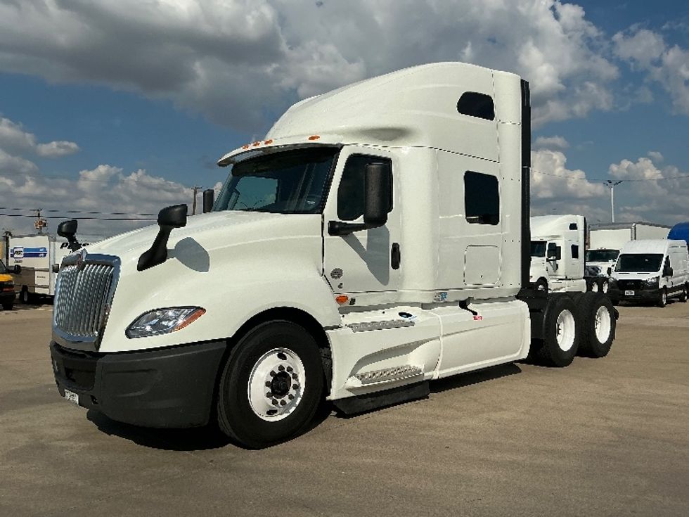 Sleeper Tractor-Heavy Duty Tractors-International-2021-LT625-Arlington-TX-177,140\n\t\tmiles-$ 75,250 - Image 3