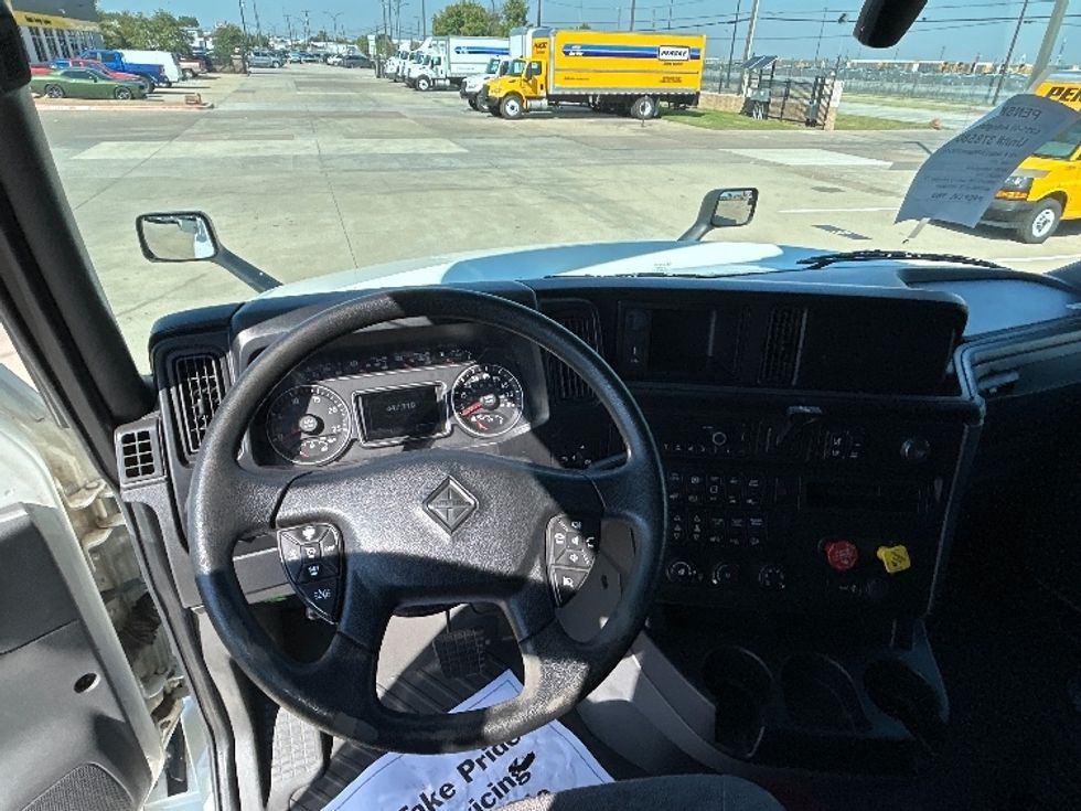 Sleeper Tractor-Heavy Duty Tractors-International-2021-LT625-Arlington-TX-447,910\n\t\tmiles-$ 56,750 - Image 11