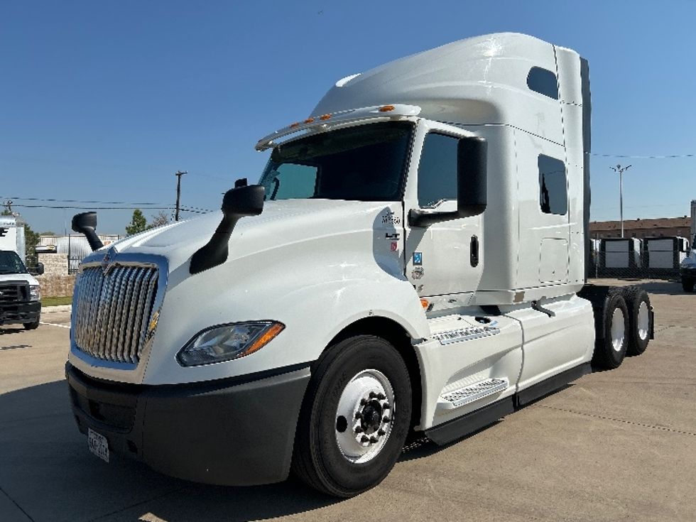 Sleeper Tractor-Heavy Duty Tractors-International-2021-LT625-Arlington-TX-447,910\n\t\tmiles-$ 56,750 - Image 3