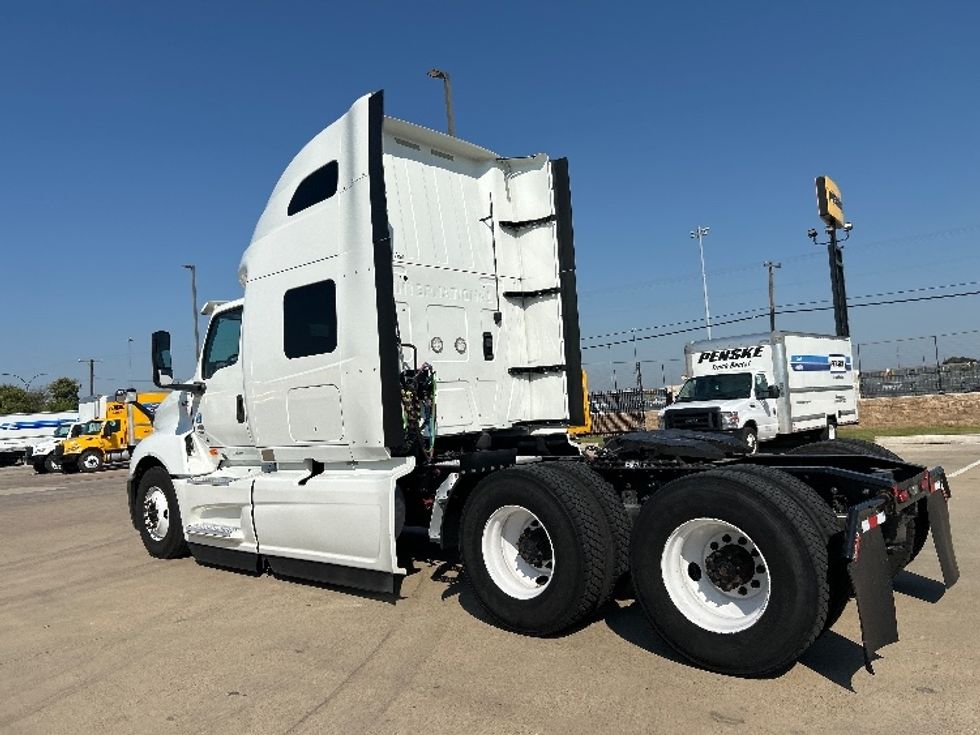 Sleeper Tractor-Heavy Duty Tractors-International-2021-LT625-Arlington-TX-447,910\n\t\tmiles-$ 56,750 - Image 5