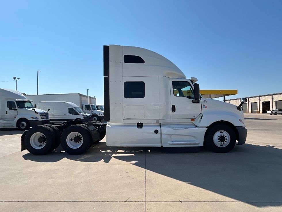 Sleeper Tractor-Heavy Duty Tractors-International-2021-LT625-Arlington-TX-447,910\n\t\tmiles-$ 56,750 - Image 8