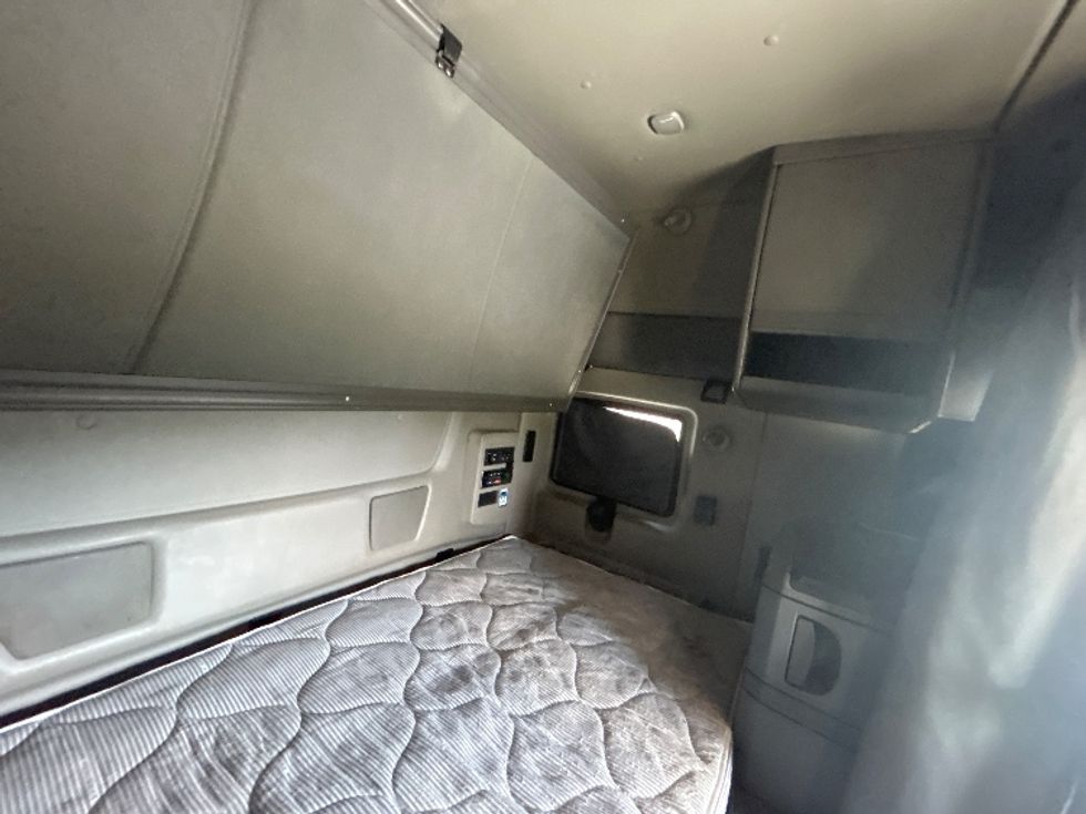 Sleeper Tractor-Heavy Duty Tractors-International-2021-LT625-Byron Center-MI-537,671\n\t\tmiles-$ 39,750 - Image 18