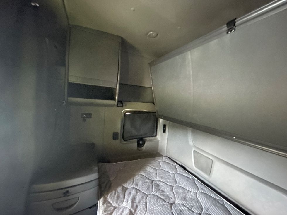 Sleeper Tractor-Heavy Duty Tractors-International-2021-LT625-Byron Center-MI-537,671\n\t\tmiles-$ 39,750 - Image 19