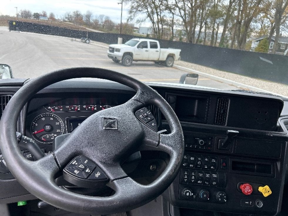 Sleeper Tractor-Heavy Duty Tractors-International-2021-LT625-Byron Center-MI-554,446\n\t\tmiles-$ 27,750 - Image 11