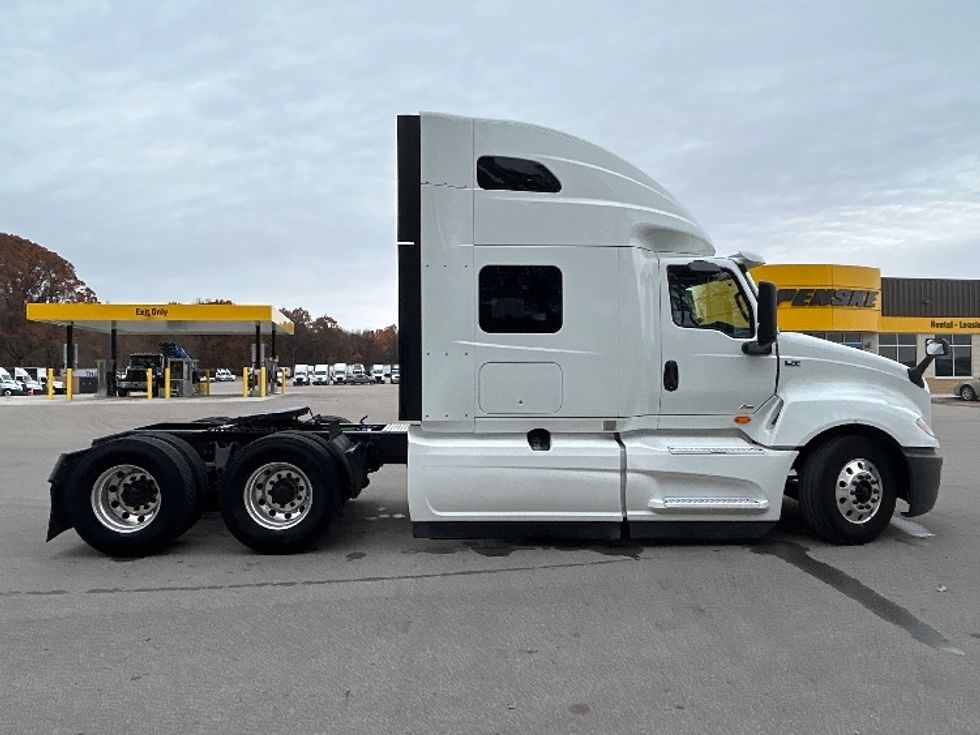 Sleeper Tractor-Heavy Duty Tractors-International-2021-LT625-Byron Center-MI-554,446\n\t\tmiles-$ 27,750 - Image 8