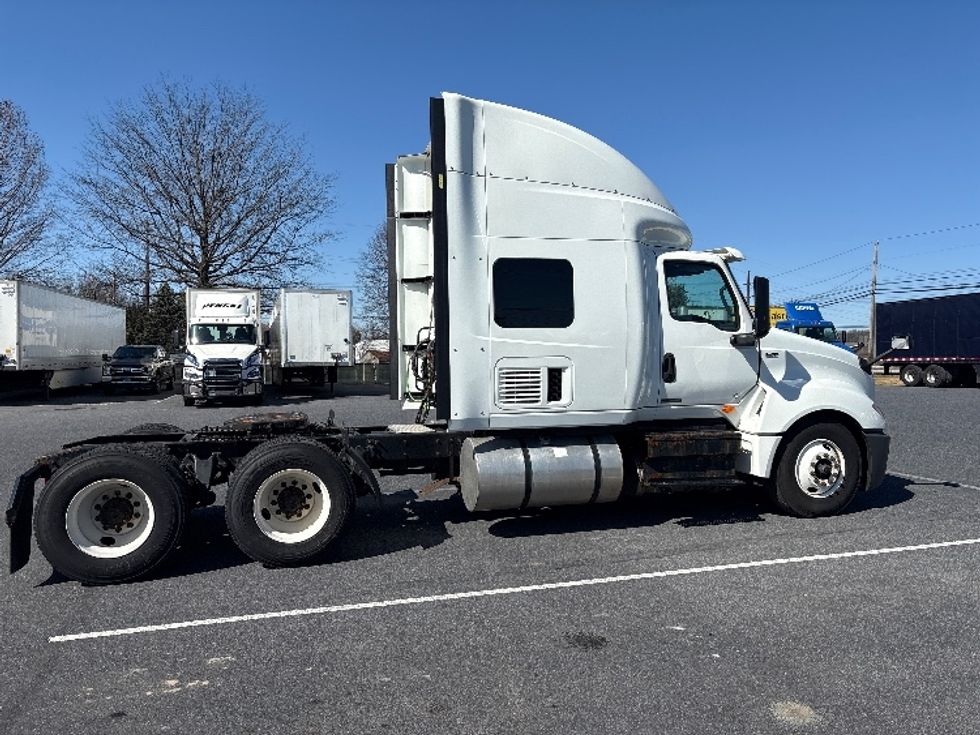Sleeper Tractor-Heavy Duty Tractors-International-2021-LT625-Carlisle-PA-531,901\n\t\tmiles-$ 47,500 - Image 8