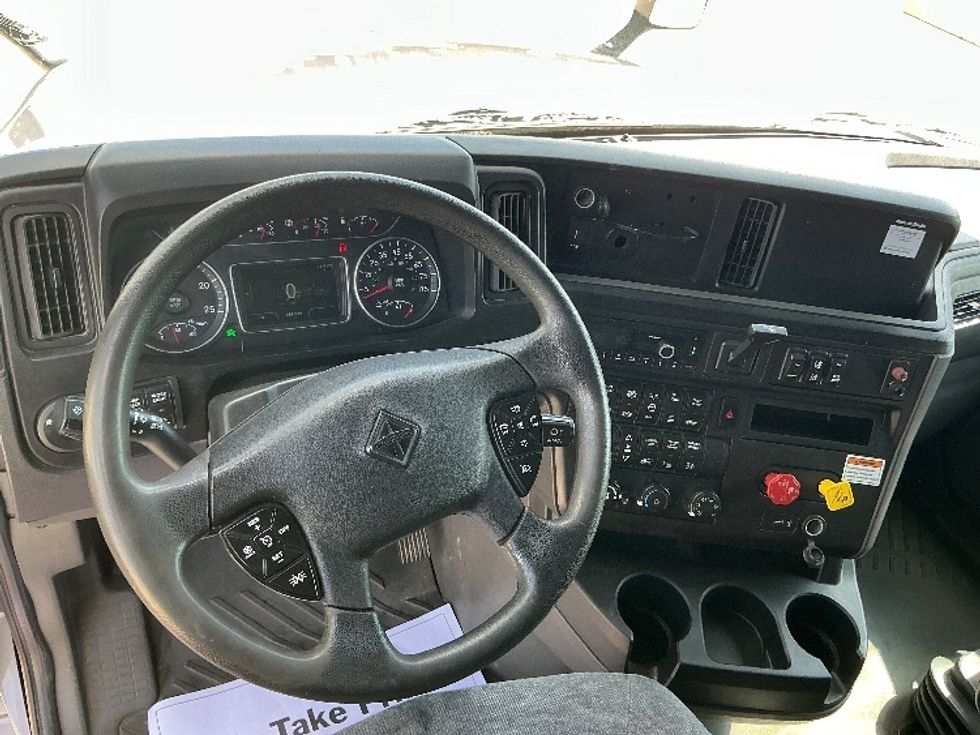 Sleeper Tractor-Heavy Duty Tractors-International-2021-LT625-Clackamas-OR-563,124\n\t\tmiles-$ 42,500 - Image 11