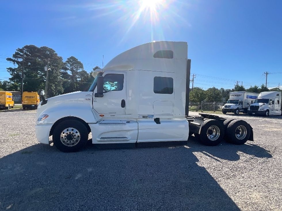 Sleeper Tractor-Heavy Duty Tractors-International-2021-LT625-Concord-NC-408,864\n\t\tmiles-$ 50,500 - Image 4
