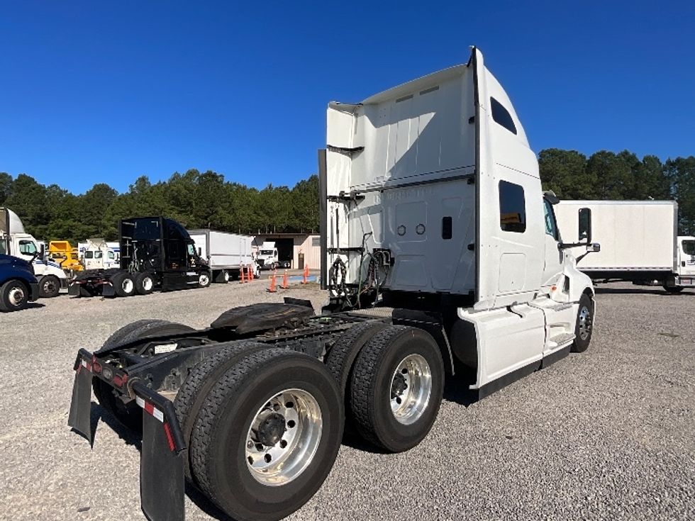 Sleeper Tractor-Heavy Duty Tractors-International-2021-LT625-Concord-NC-408,864\n\t\tmiles-$ 50,500 - Image 7
