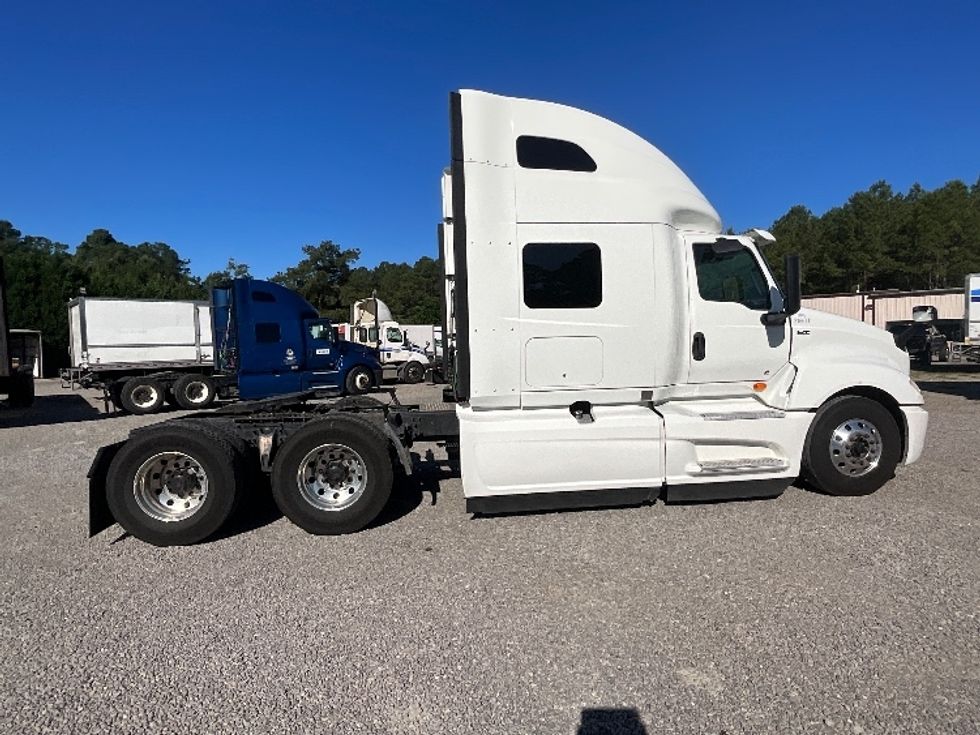 Sleeper Tractor-Heavy Duty Tractors-International-2021-LT625-Concord-NC-408,864\n\t\tmiles-$ 50,500 - Image 8